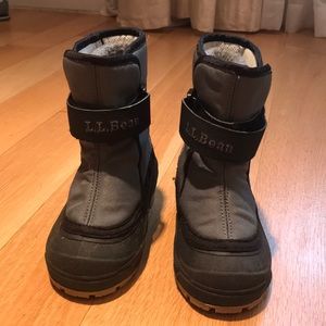 L.L. Bean like new toddler winter boots size 7